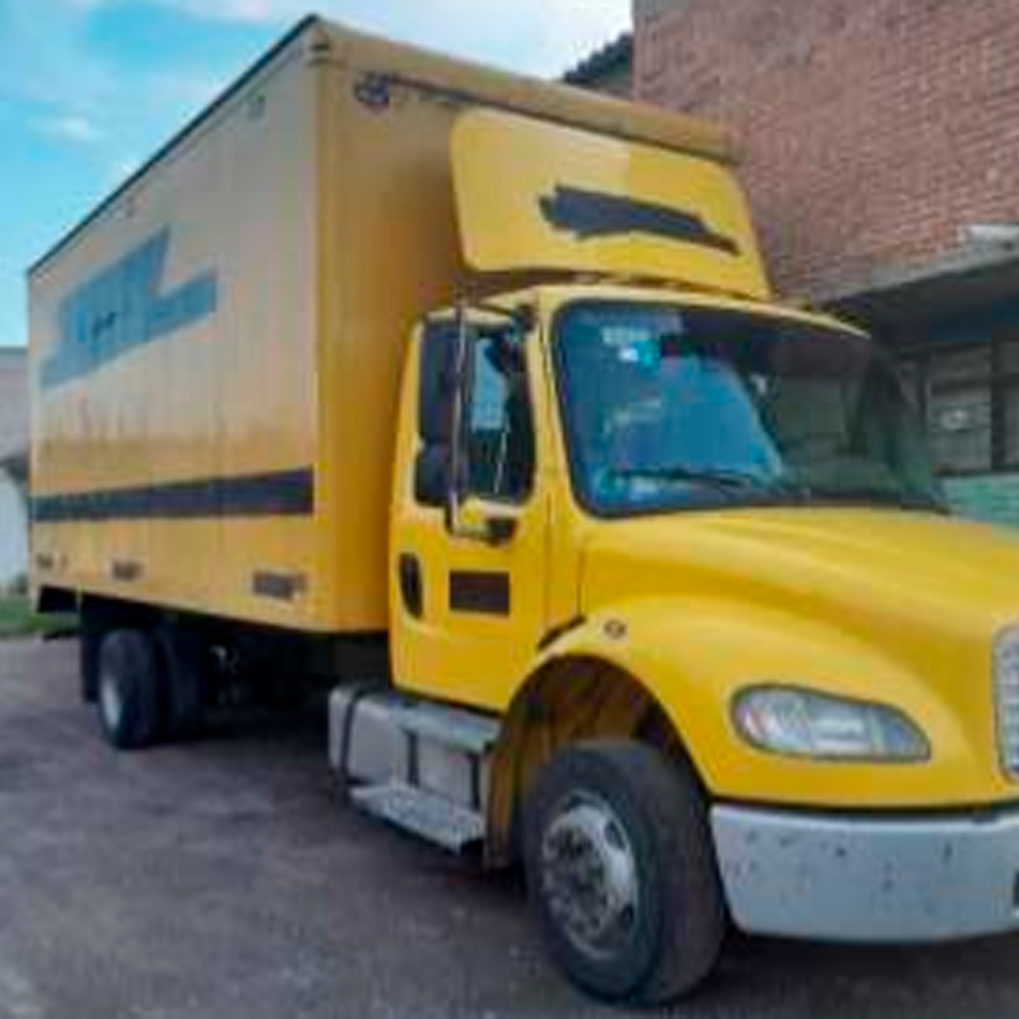 Camión caja seca (12 mts)